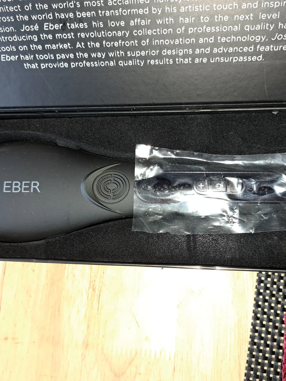 Jose Eber Digital Straightening Brush - Black New In Box